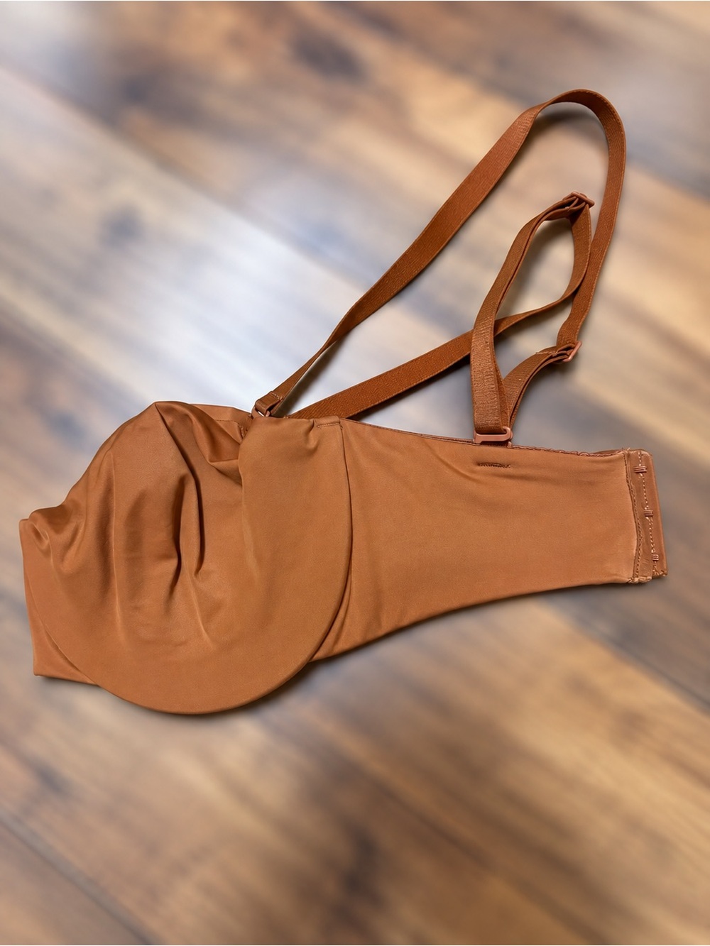 SKIMS Brown Underwire Bra Size 32DD Adjustable Straps